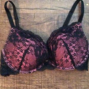 Women’s VICTORIA’S SECRET Push up Bra! NEVER WORN!